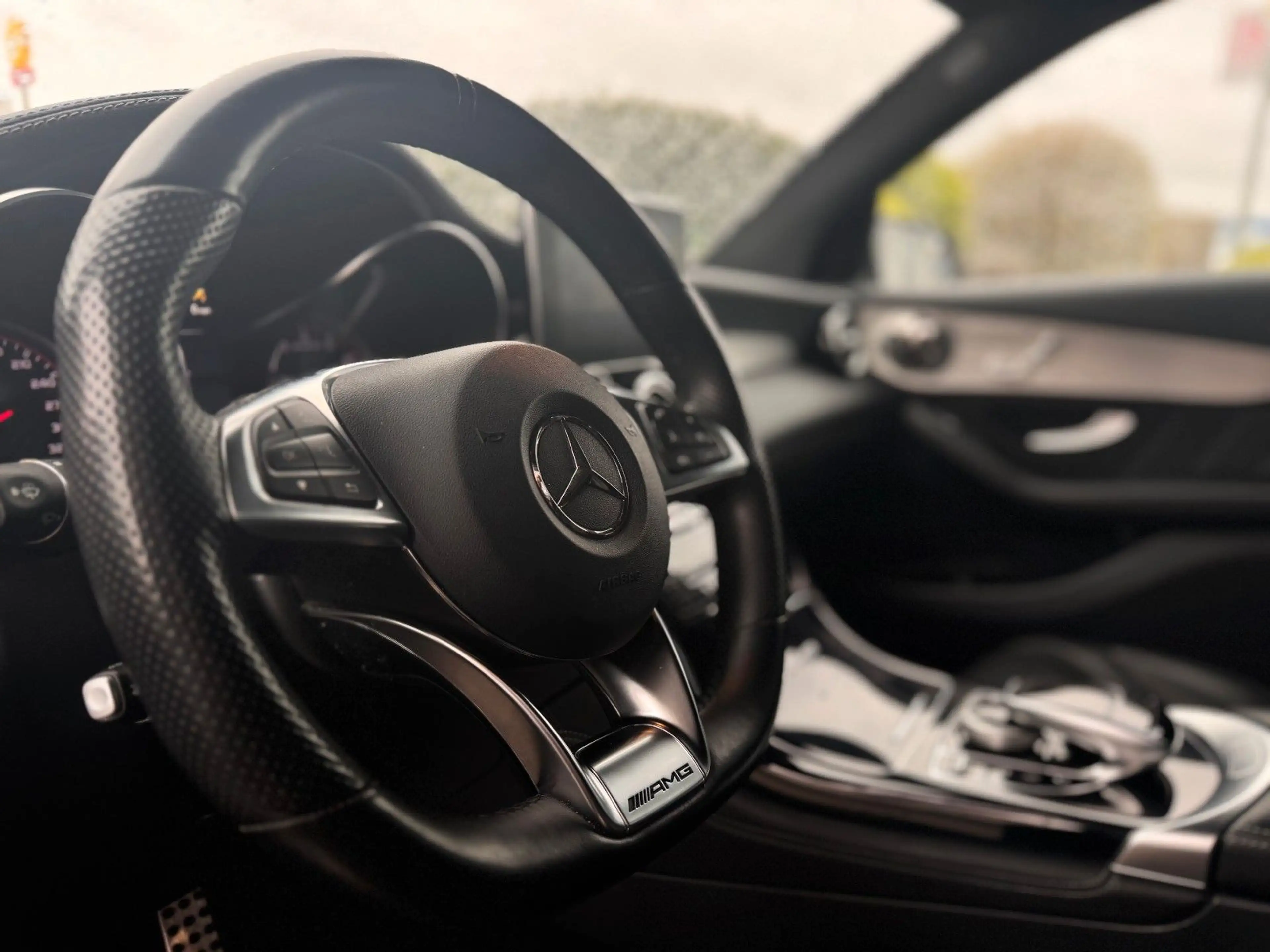 Mercedes-Benz GLC 63 AMG *4Matic*V8*Panorama*360Kamera*LED — photo 10