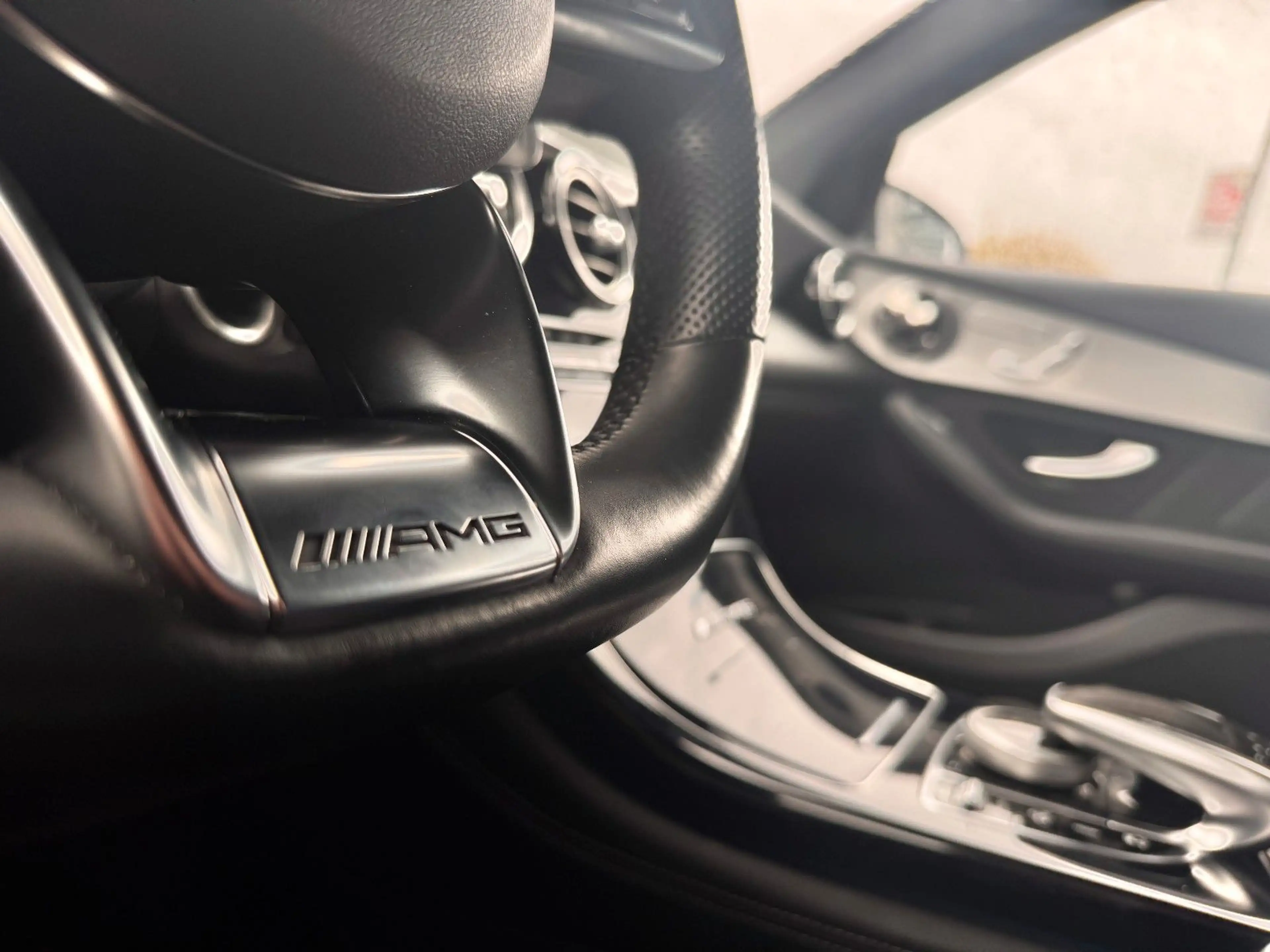 Mercedes-Benz GLC 63 AMG *4Matic*V8*Panorama*360Kamera*LED — photo 12
