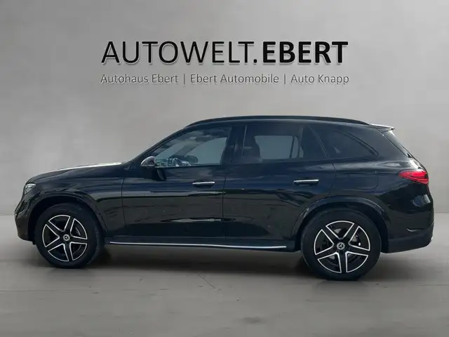 Mercedes-Benz GLC view 2