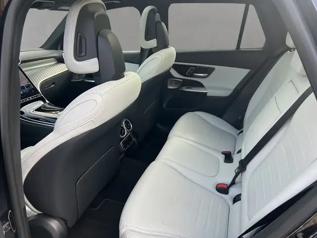 Mercedes-Benz GLC view 8