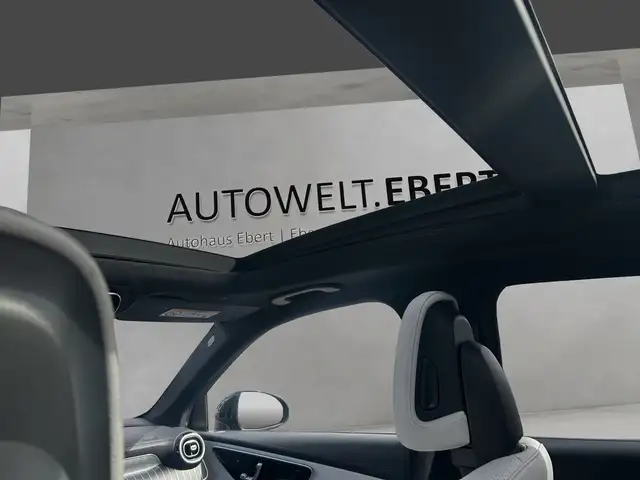 Mercedes-Benz GLC view 13