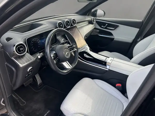 Mercedes-Benz GLC view 7