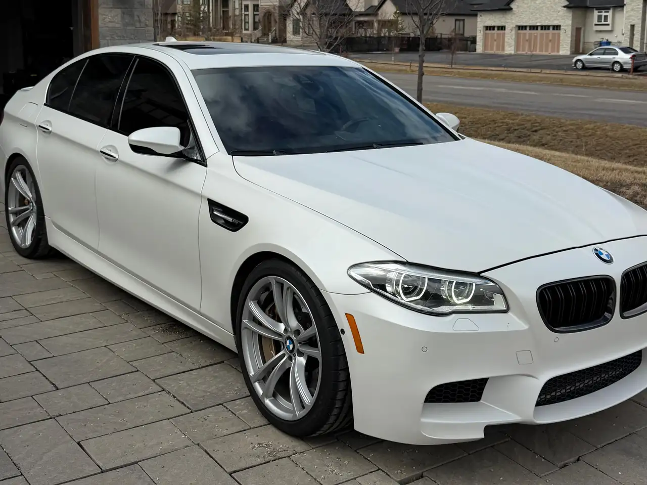 BMW M5 снимка BMW M5