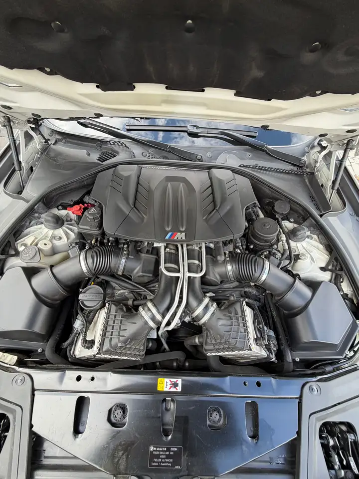 BMW M5 снимка BMW M5