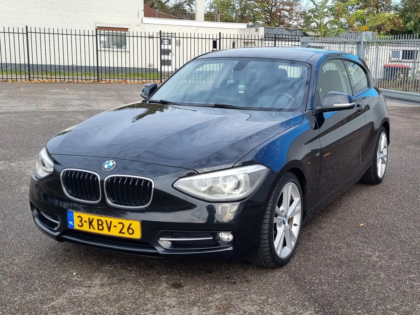 BMW 1er M Coupé 114i EDE Business Zwart - 1