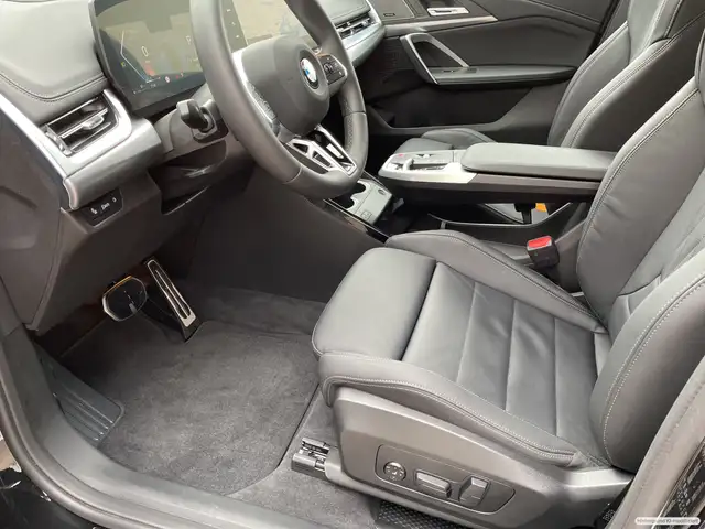 BMW X1 view 10