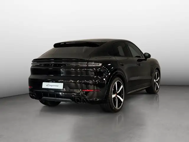 Porsche Cayenne view 5