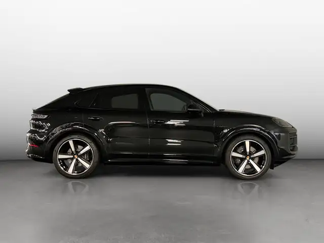 Porsche Cayenne view 6