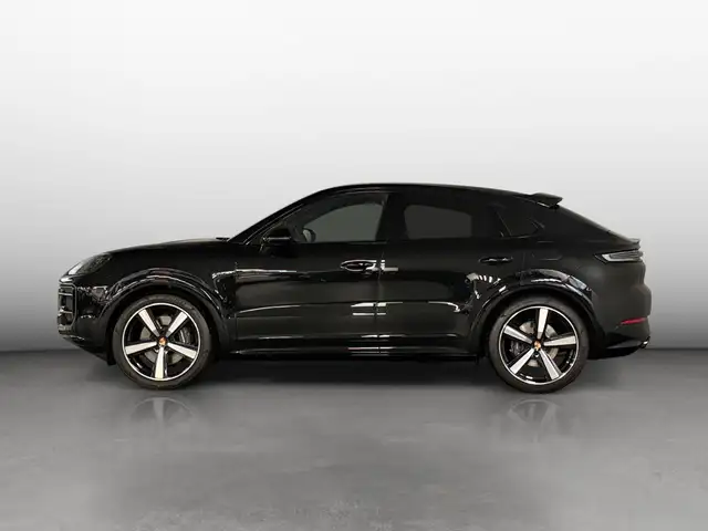 Porsche Cayenne view 2