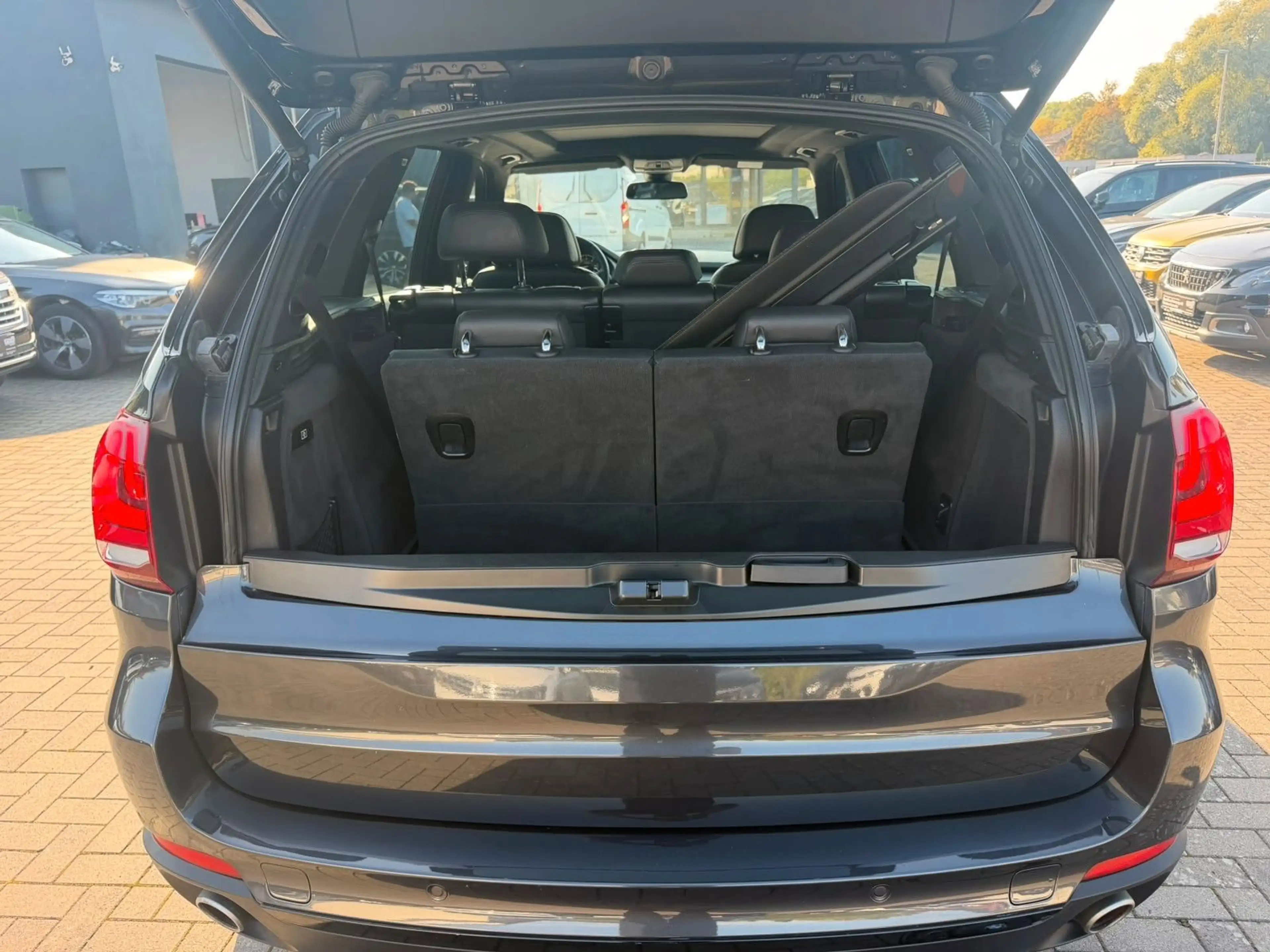 BMW X5 xDrive 30d LED*PANO*NAV*SHZ*TEMP*CAM*7SITZ — photo 13