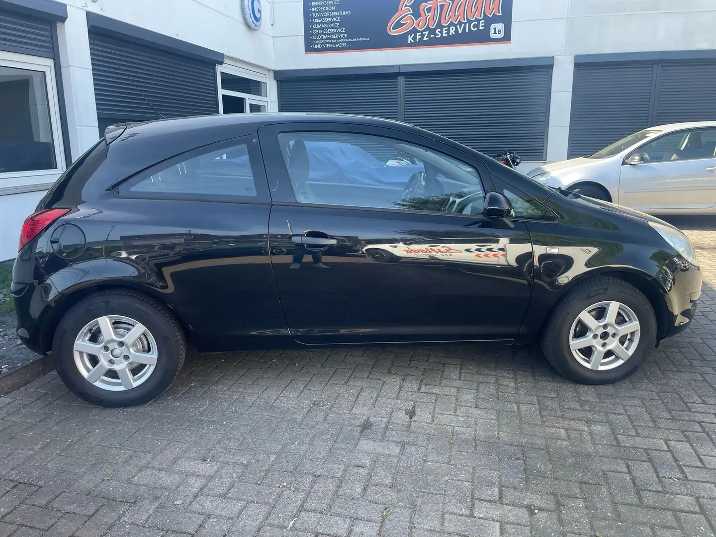 Opel Corsa Opel Corsa D 1.2 AU/HU NEU Zuv. Stadtflitzer Noir - 2