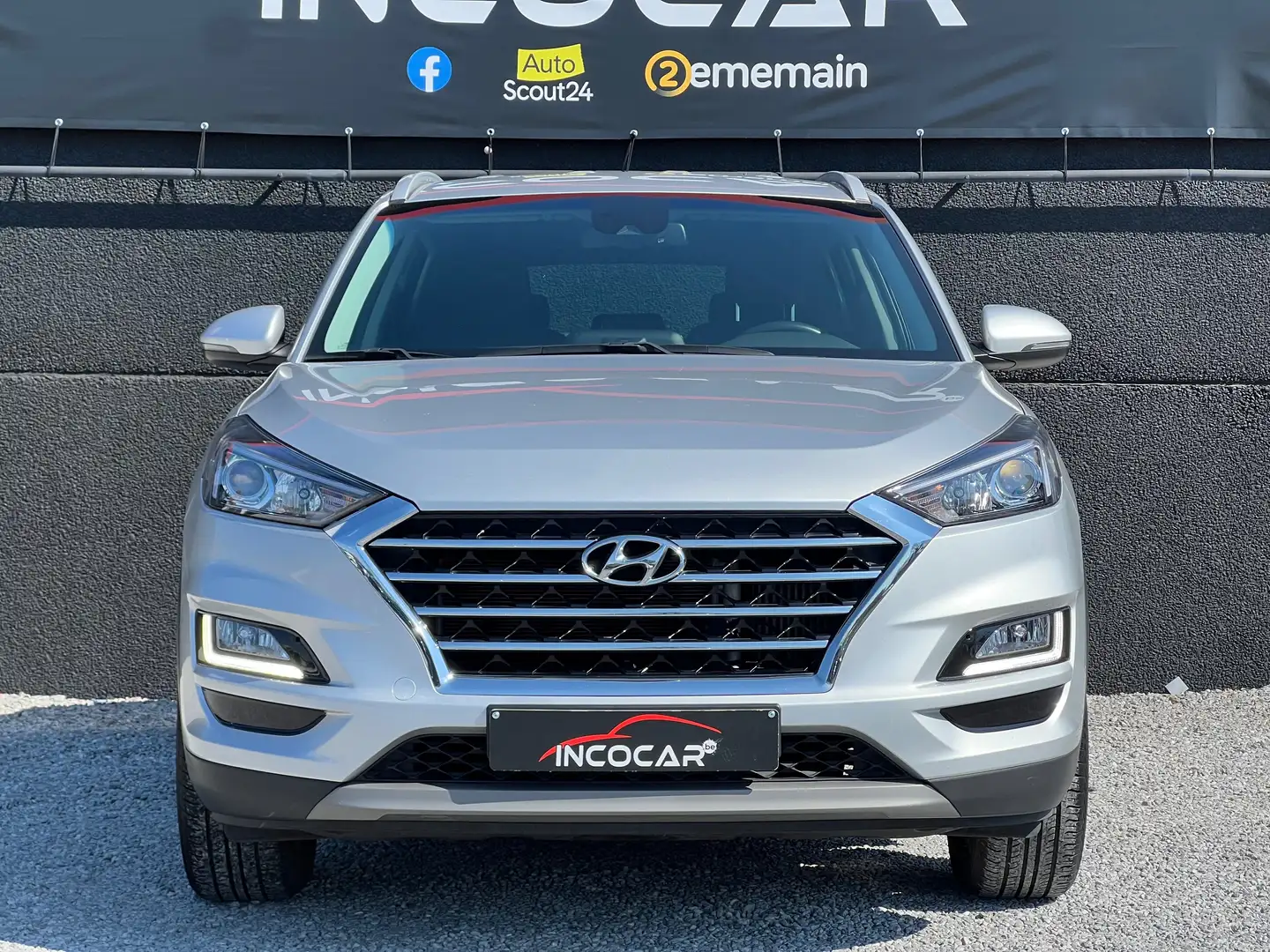 Hyundai TUCSON 1.6 CRDi Feel * 1er PROPRIETAIRE / GARANTIE 1 AN * Gris - 2