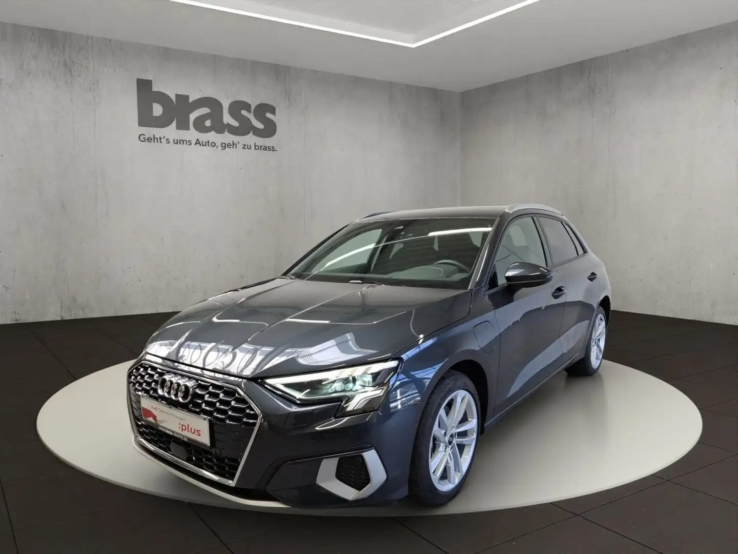 Audi A3 TFSI e Advanced 40 e 150(204) kW(PS Grau - 2