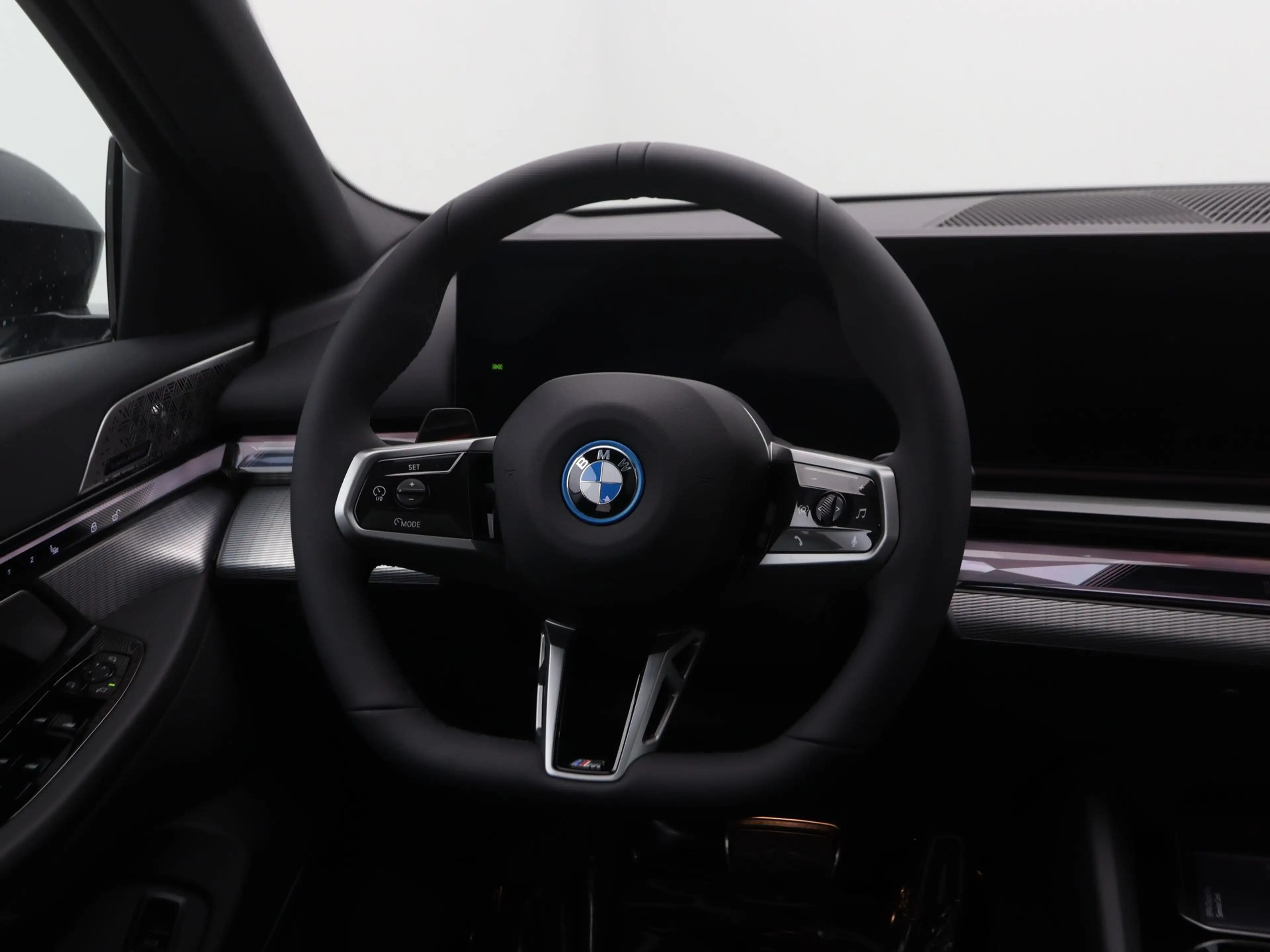 BMW i5 eDrive40 Sedan M-Sport Pro 84 kWh M-Sport Pro | Bo — photo 2