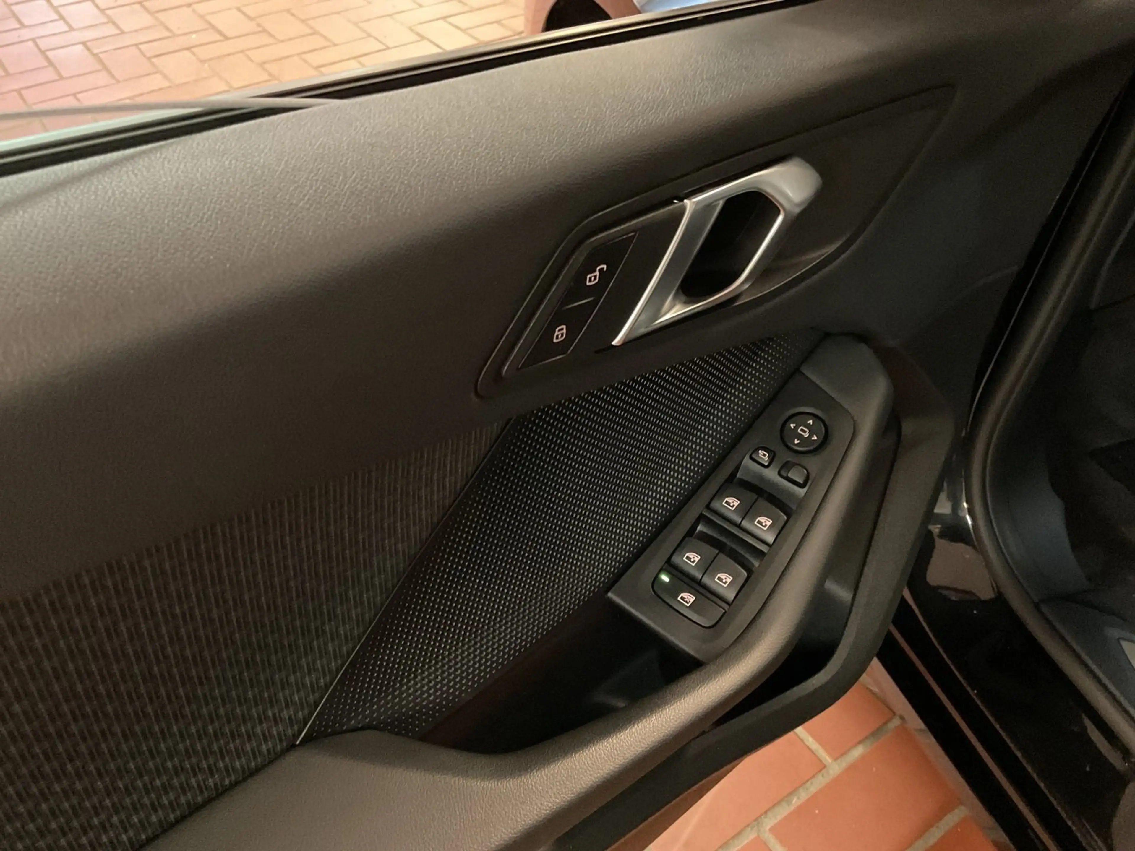 BMW 120 d Advantage LED,Live Cockpit — photo 15