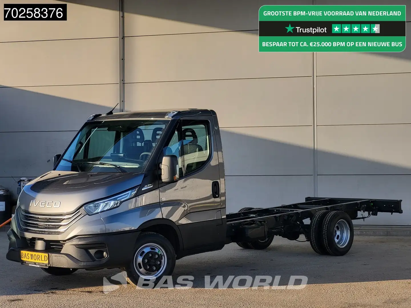 Iveco Daily 35C21 Automaat 410WB Chassis Cabine LED Navi ACC F Grijs - 1