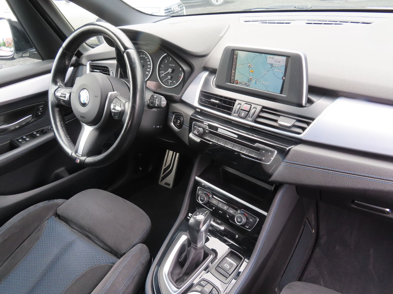 BMW 218 218 ActiveTourer Advantage M-Paket Navi Panorama — photo 11