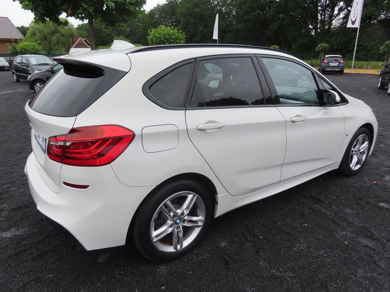 BMW 218 218 ActiveTourer Advantage M-Paket Navi Panorama — photo 2