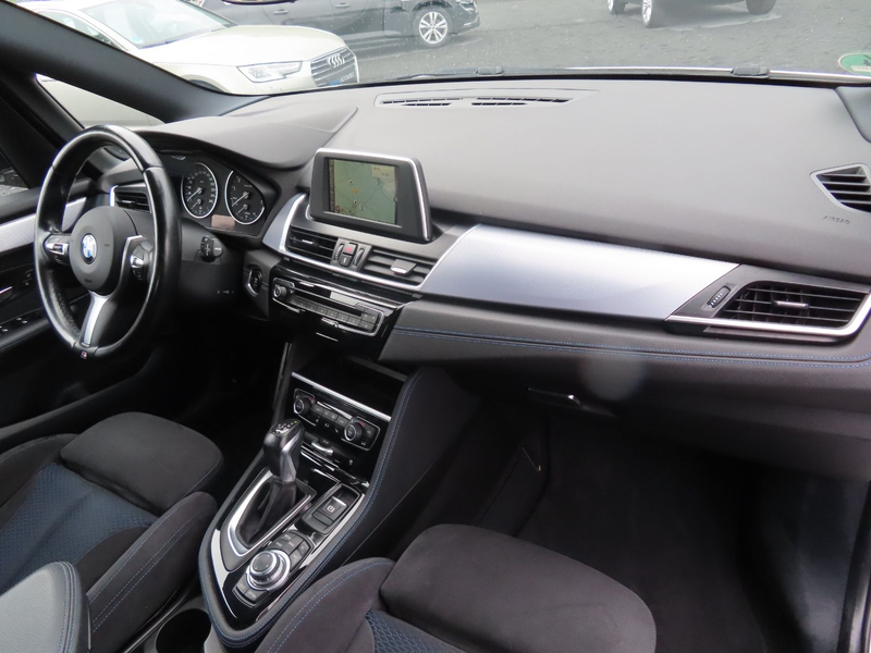 BMW 218 218 ActiveTourer Advantage M-Paket Navi Panorama — photo 10