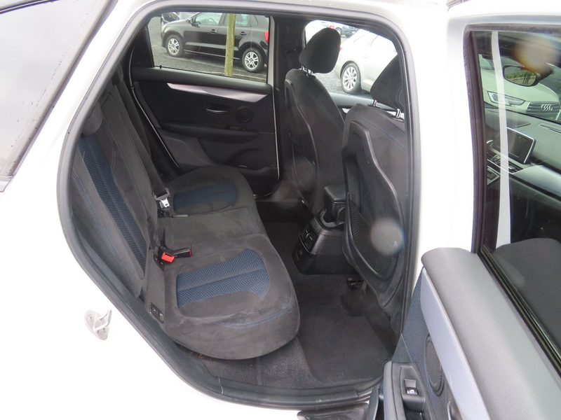BMW 218 218 ActiveTourer Advantage M-Paket Navi Panorama — photo 14