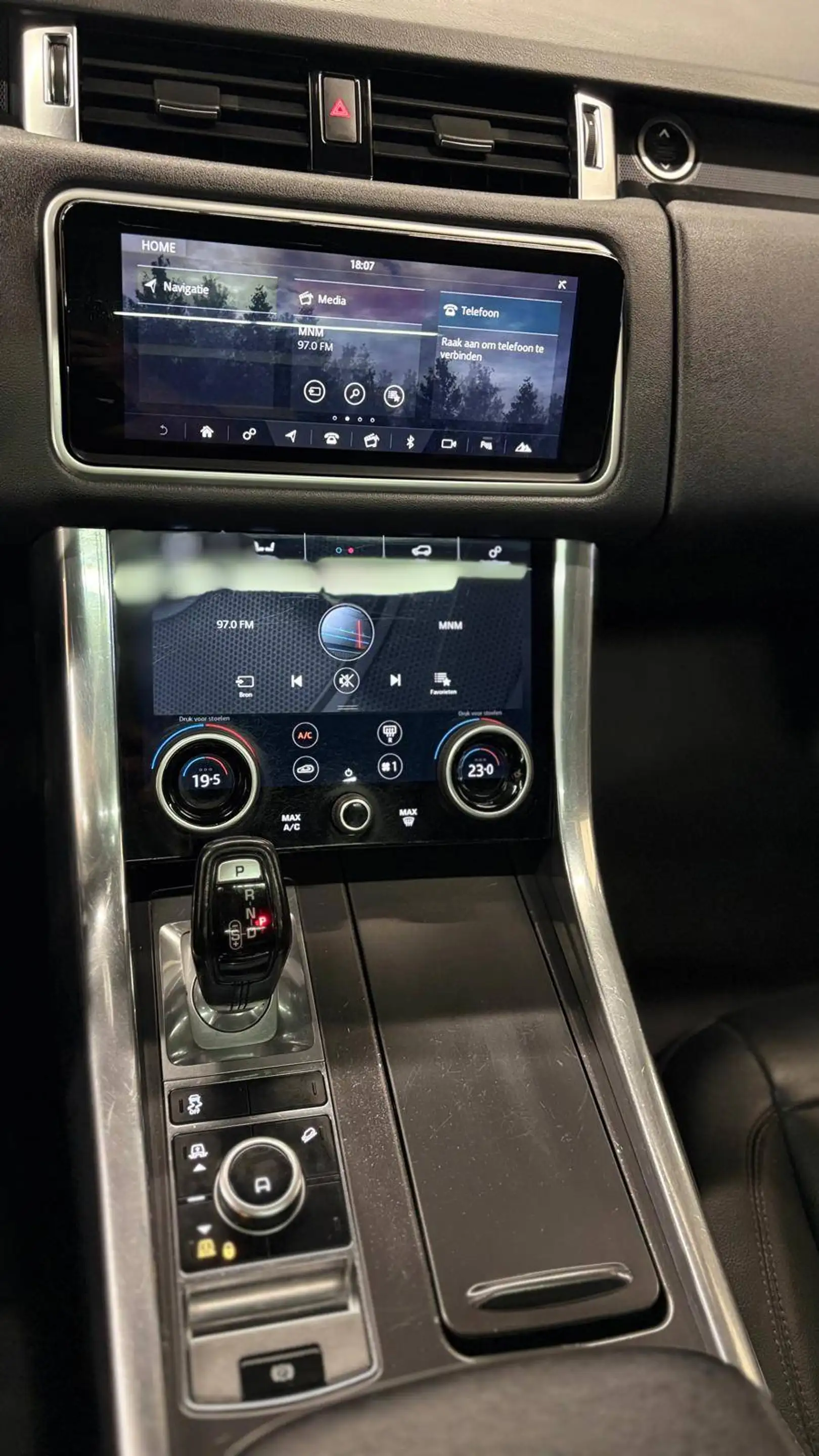 Land Rover Range Rover Sport 3.0 TDV6 HSE Facelift model bj. 2018 — photo 14