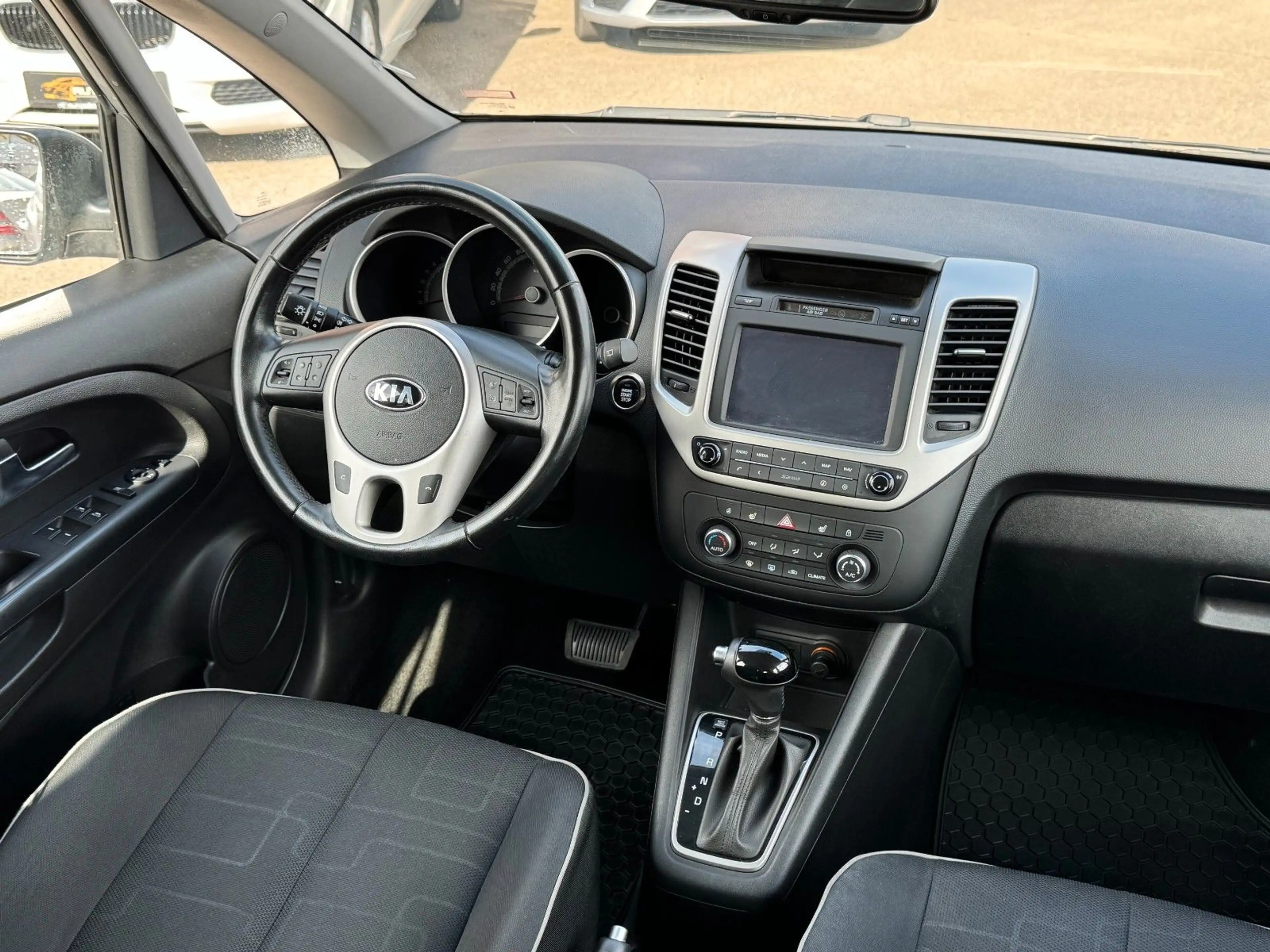 Kia Venga Spirit Navi/PDC/Cam/BLT — photo 15