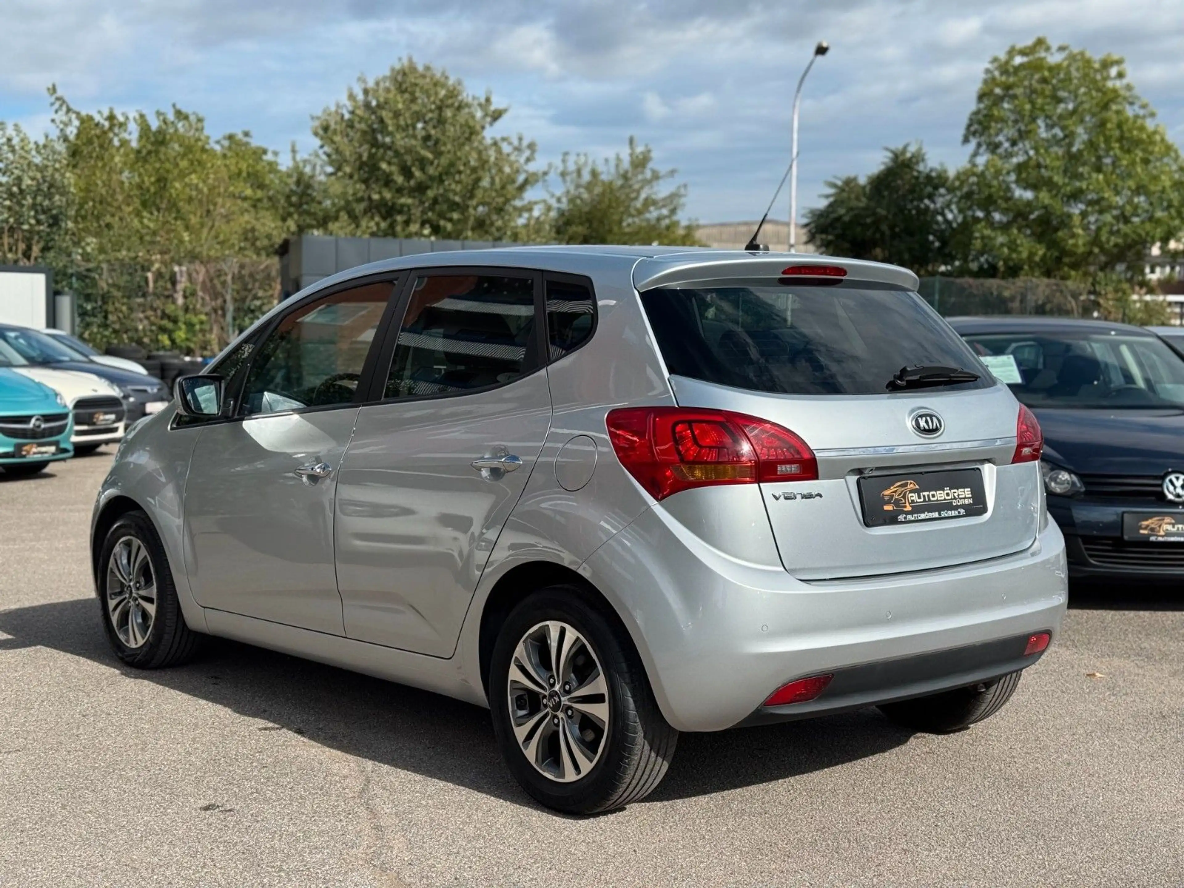 Kia Venga Spirit Navi/PDC/Cam/BLT — photo 3