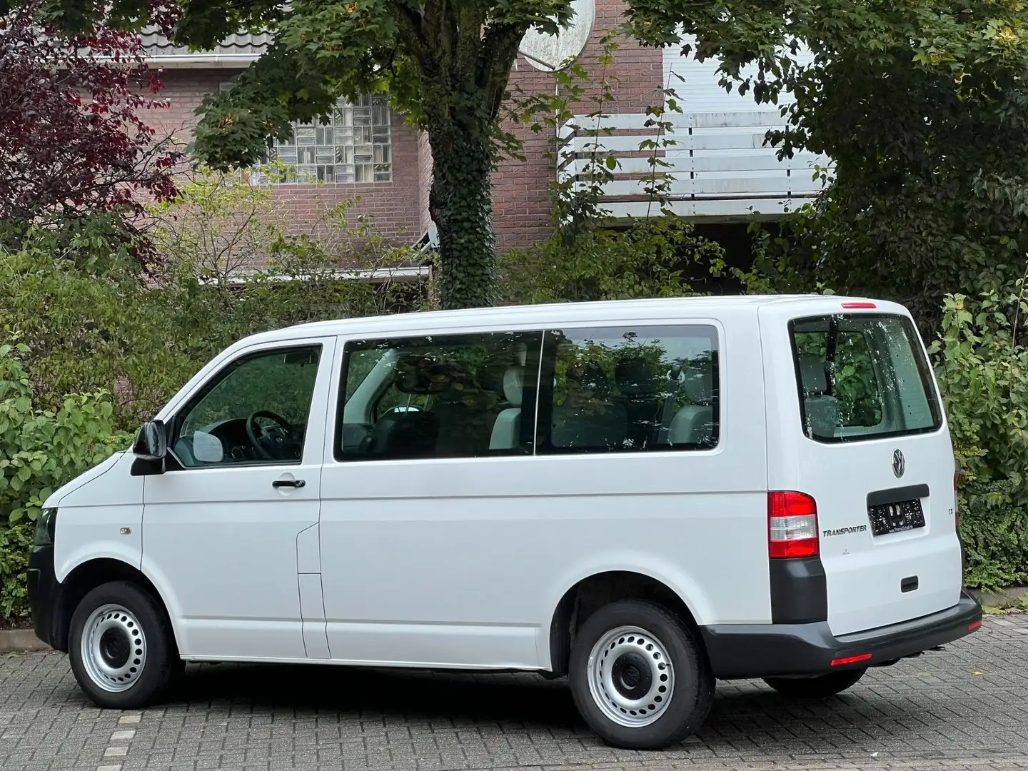 Volkswagen T5 Kombi 2.0 Tdi L1H1 9 Sitze Klima Euro 5 Weiß - 2