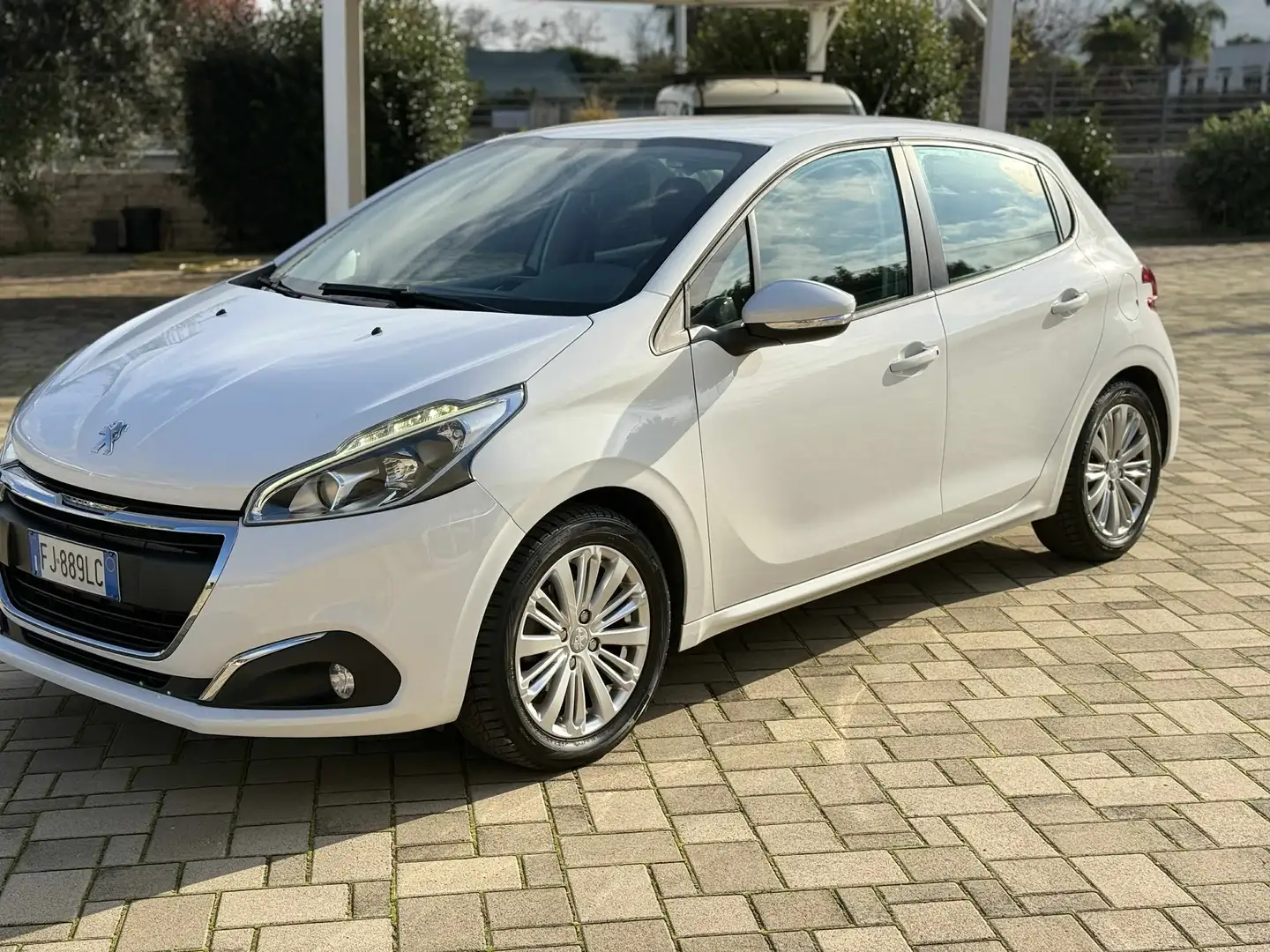Peugeot 208 208 I 2015 5p 1.2 puretech Active 82cv Bianco - 2