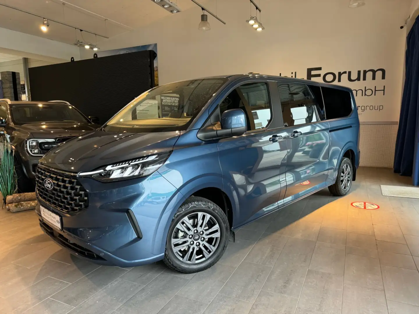 Ford Tourneo Custom Titanium 2.0 EcoBlue 320L2 *AHK*ACC*NAVI*RFK*ERGO- Blau - 2