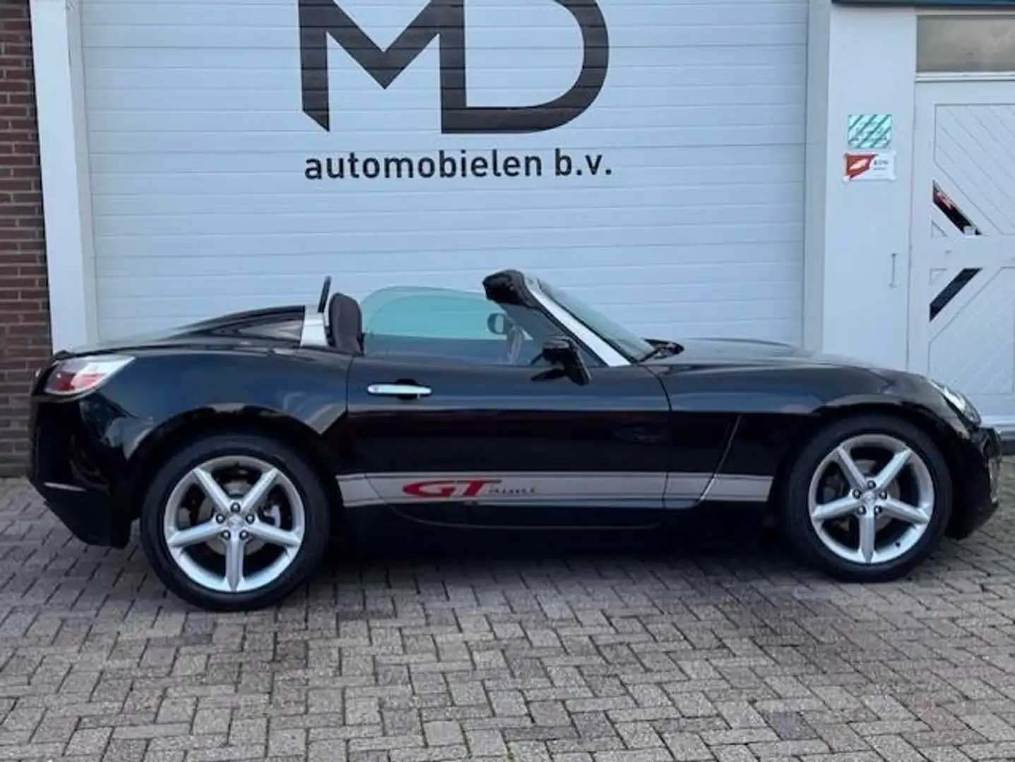 Opel GT 2.0 Turbo ECOTEC - 1e eigenaar - Origineel NL - NA Zwart - 2