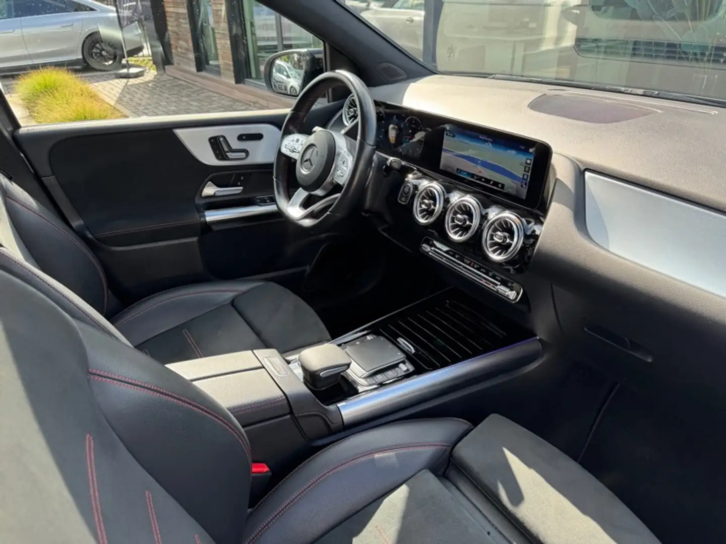 Mercedes-Benz B 220 D AMG LINE Grijs - 2