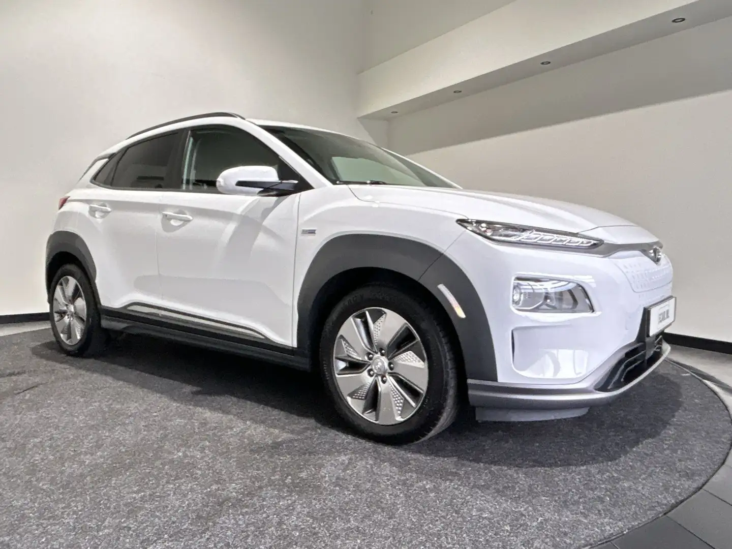 Hyundai KONA EV Fashion 64 kWh | Half leder | head ups display Weiß - 1