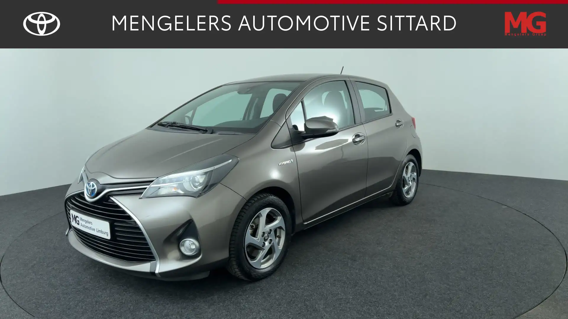 Toyota Yaris 1.5 Hybrid Trend | Rijklaarprijs Gris - 1