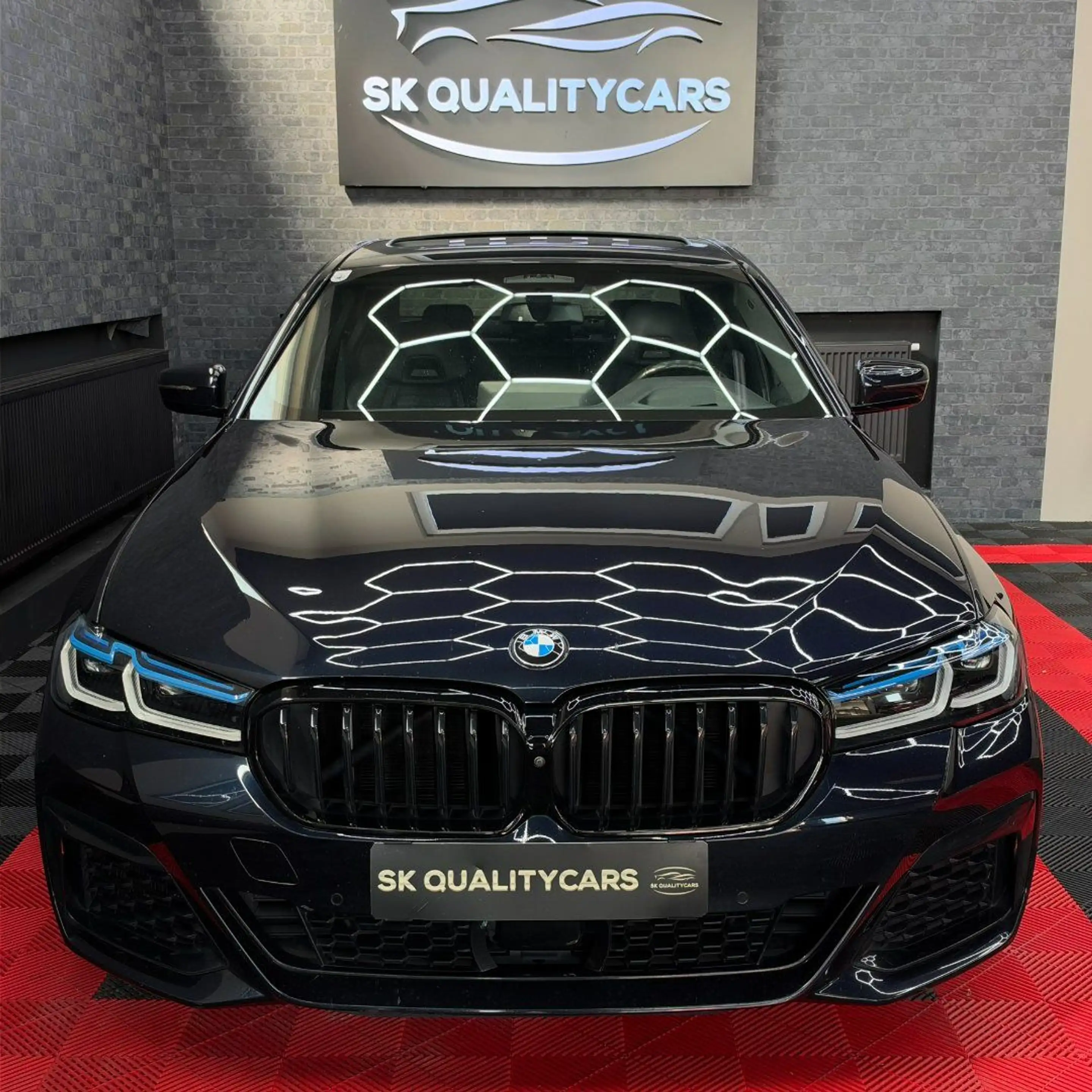 BMW M550 - M550 i xDrive — photo 7