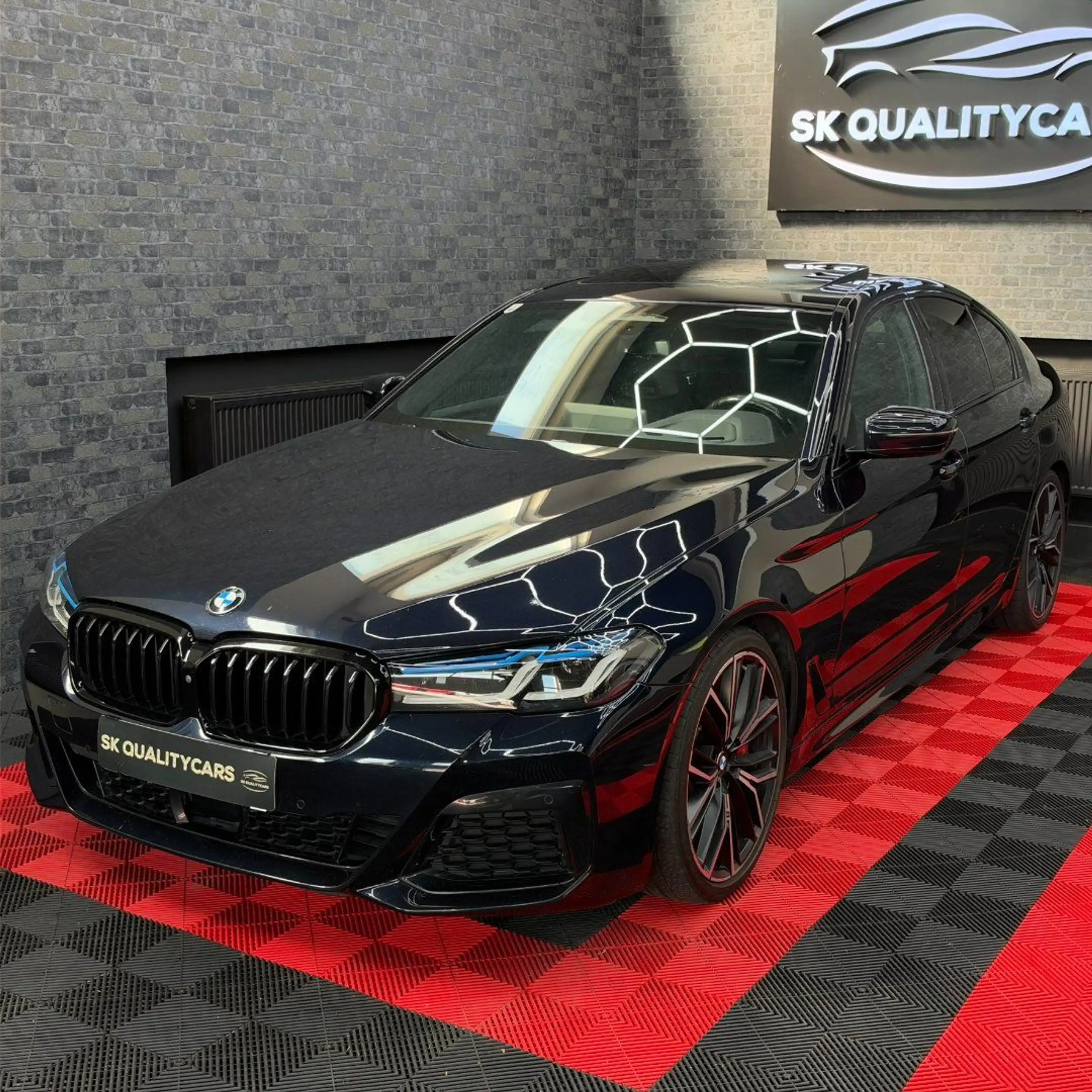 BMW M550 - M550 i xDrive — photo 2