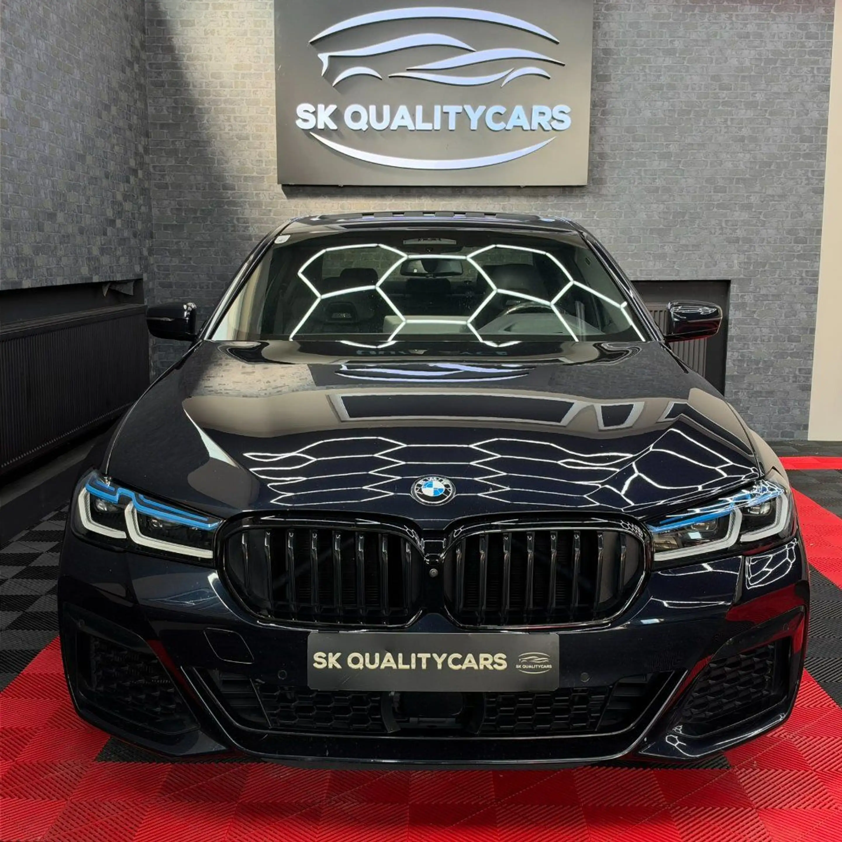 BMW M550 - M550 i xDrive — photo 6