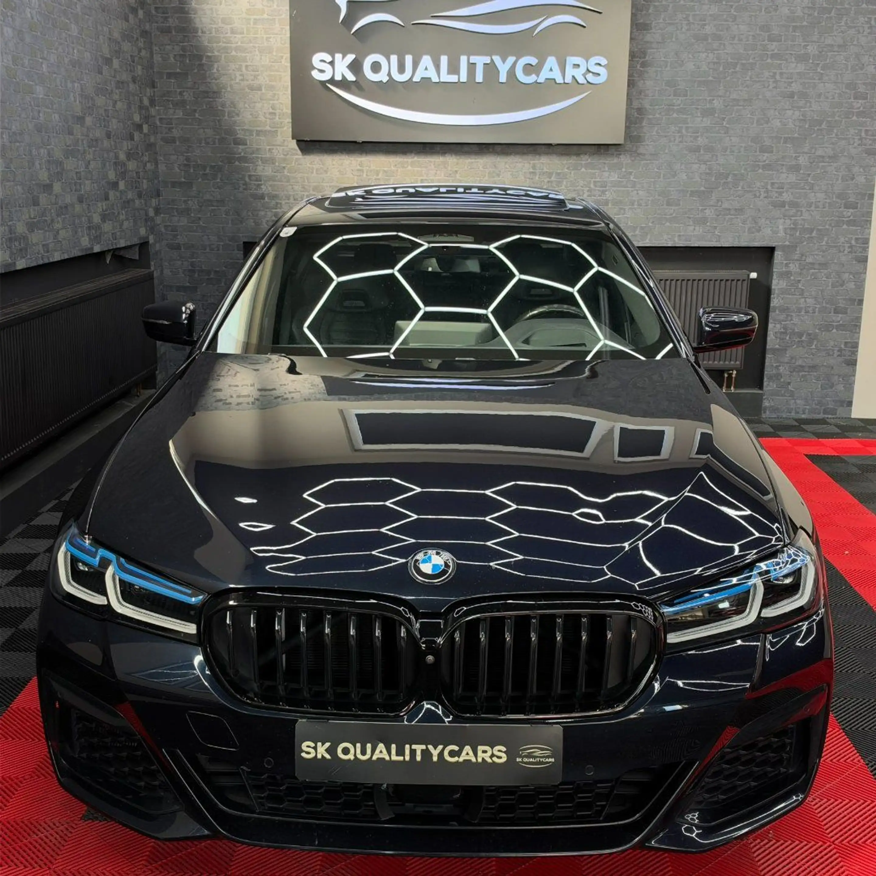 BMW M550 - M550 i xDrive — photo 5