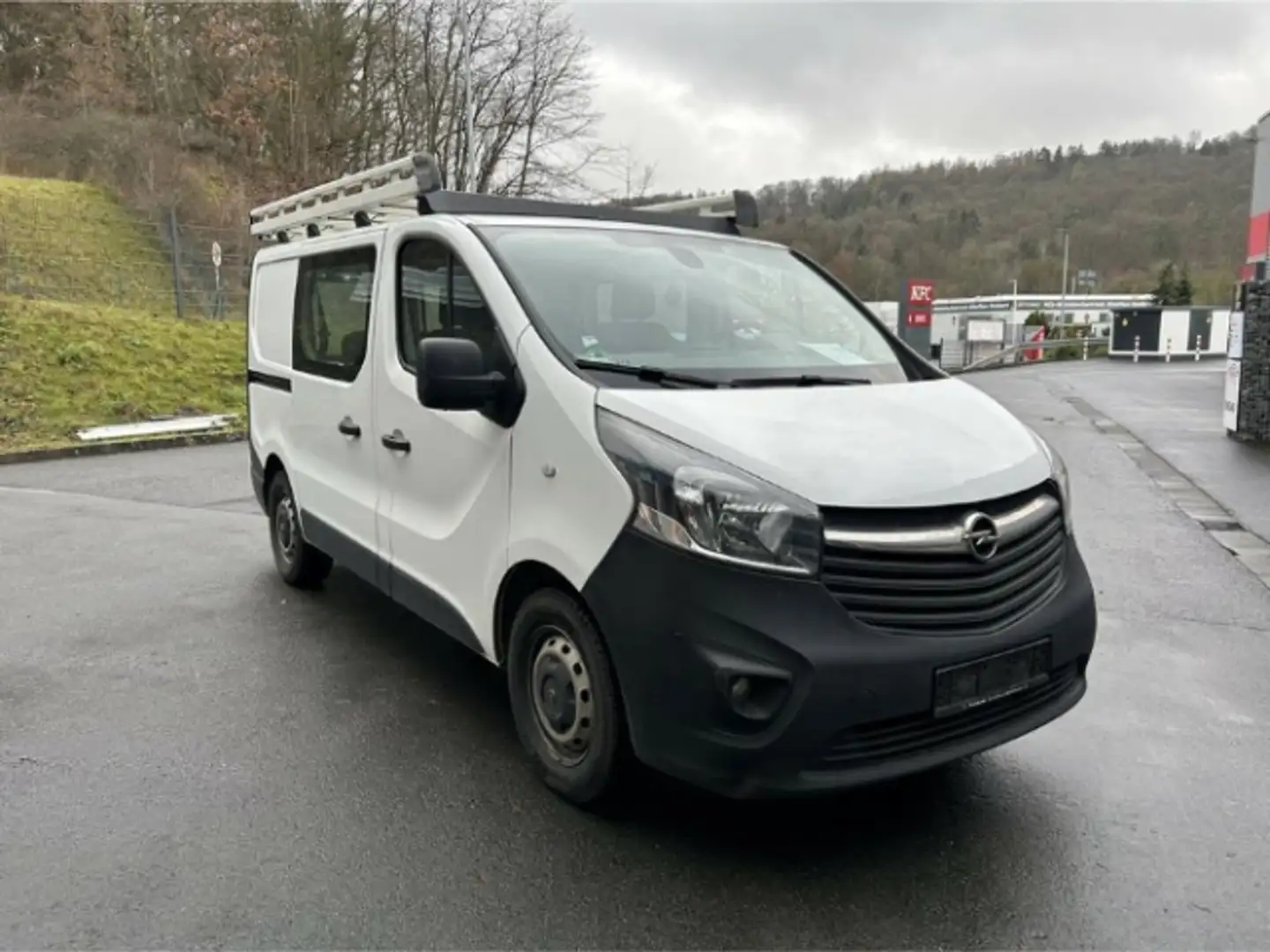 Opel Vivaro Bus L1H1 1.6 CDTI Navi PDC Klima 6-Sitzer Komfortp Weiß - 2