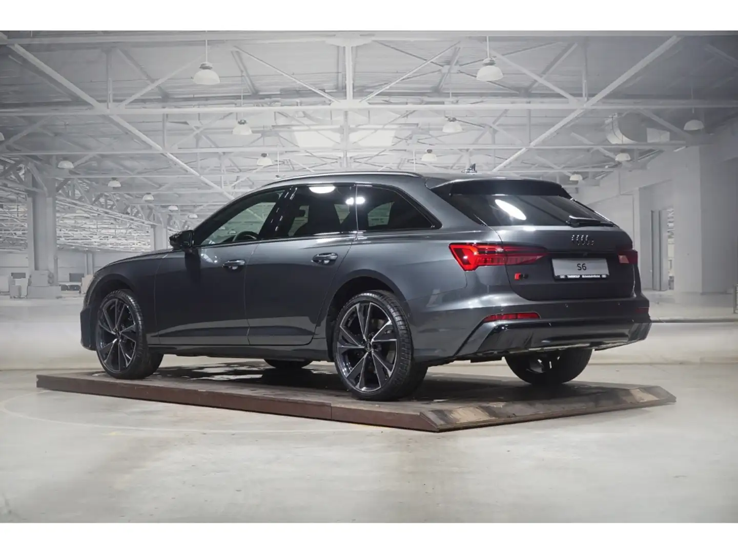 Audi S6 Avant TDI B&O Luftfahrwerk AHK Grau - 2