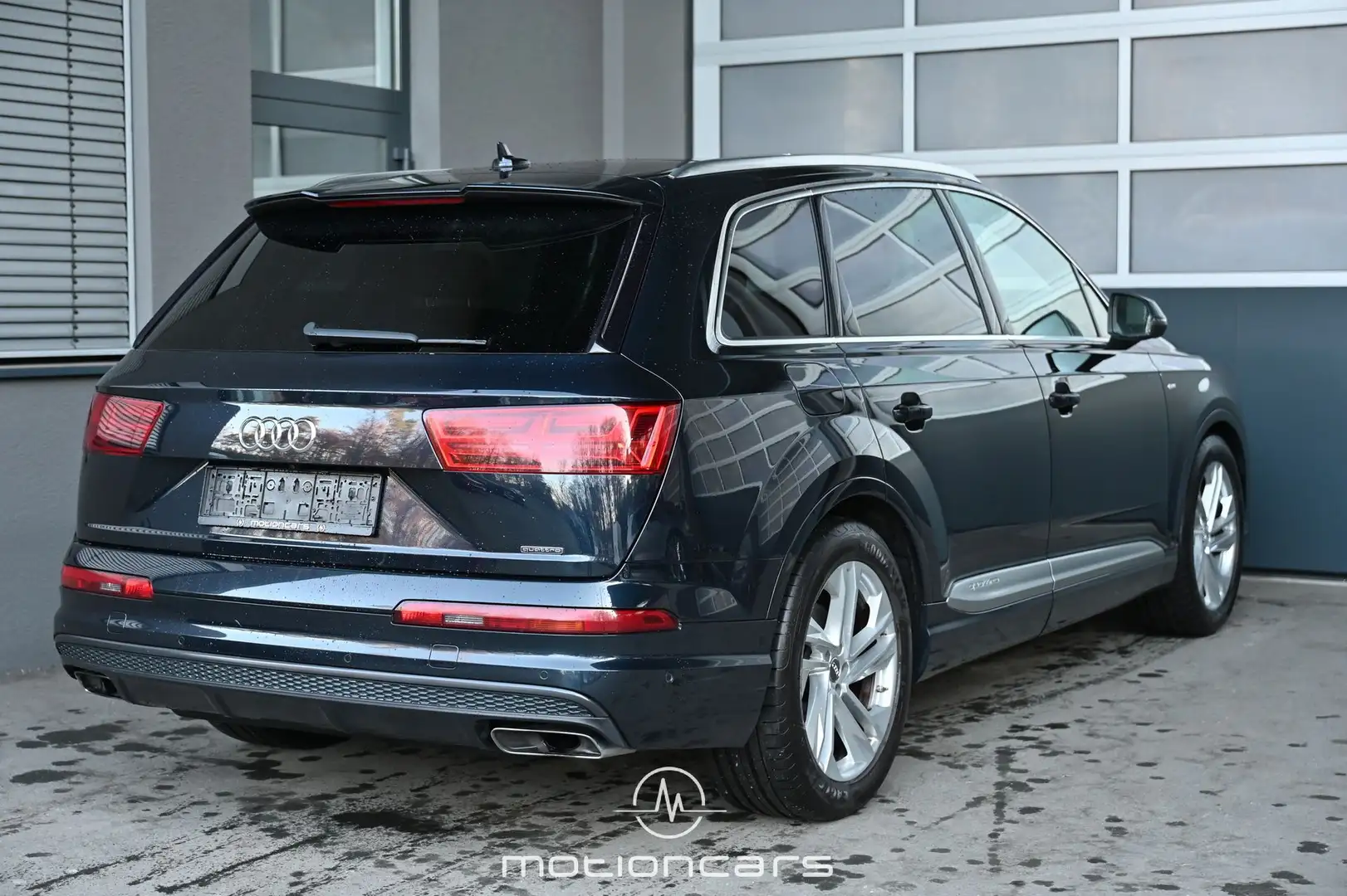 Audi Q7 3.0 TDI DPF quattro S-Line Blau - 2
