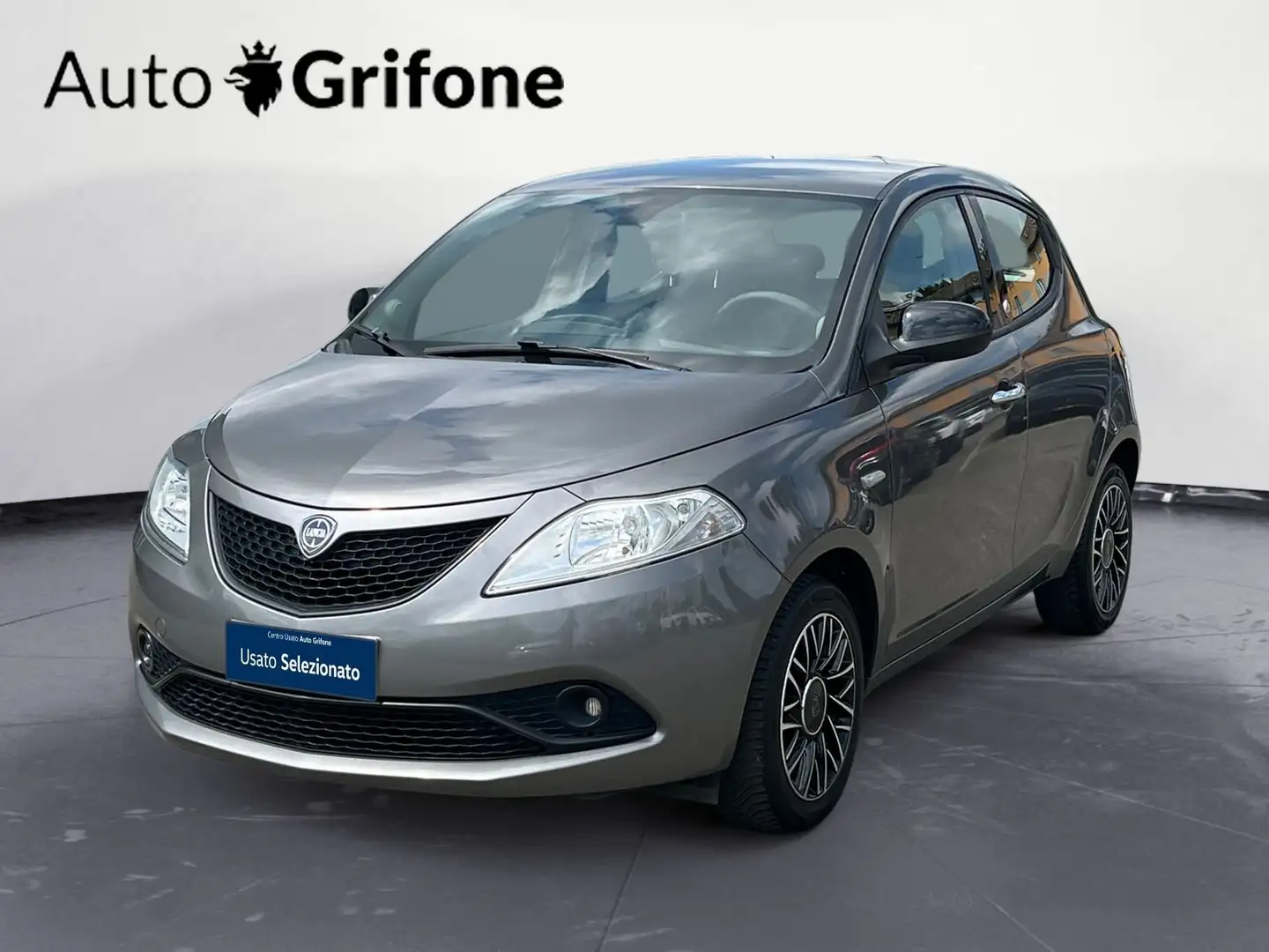 Lancia Ypsilon 1.2 69 CV 5 porte GPL Ecochic Gold Grigio - 1