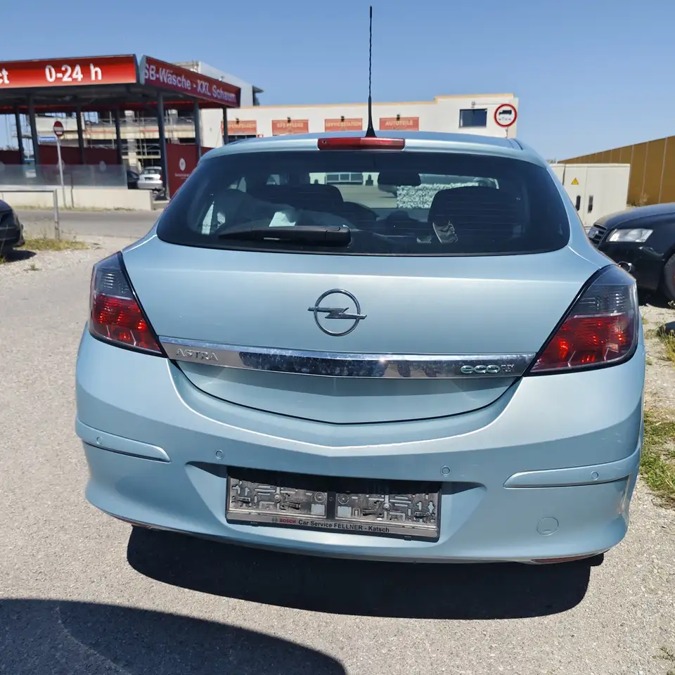 Opel Astra Coupé 1,4i GTC, foto 5