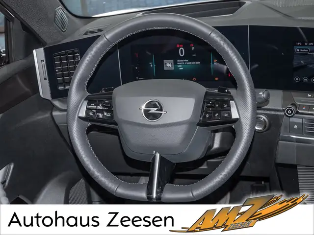 Opel Astra view 7