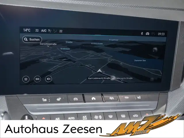 Opel Astra view 8