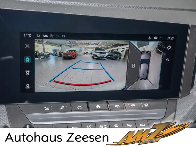 Opel Astra view 11
