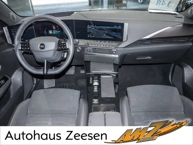 Opel Astra view 6
