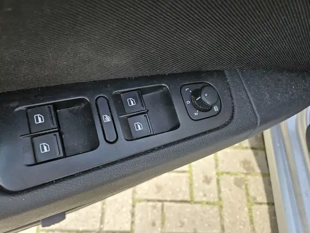 Skoda Superb view 5