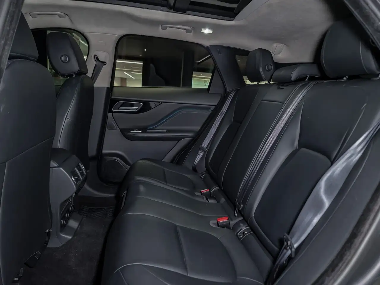 Jaguar F-Pace fotografie Jaguar F-Pace