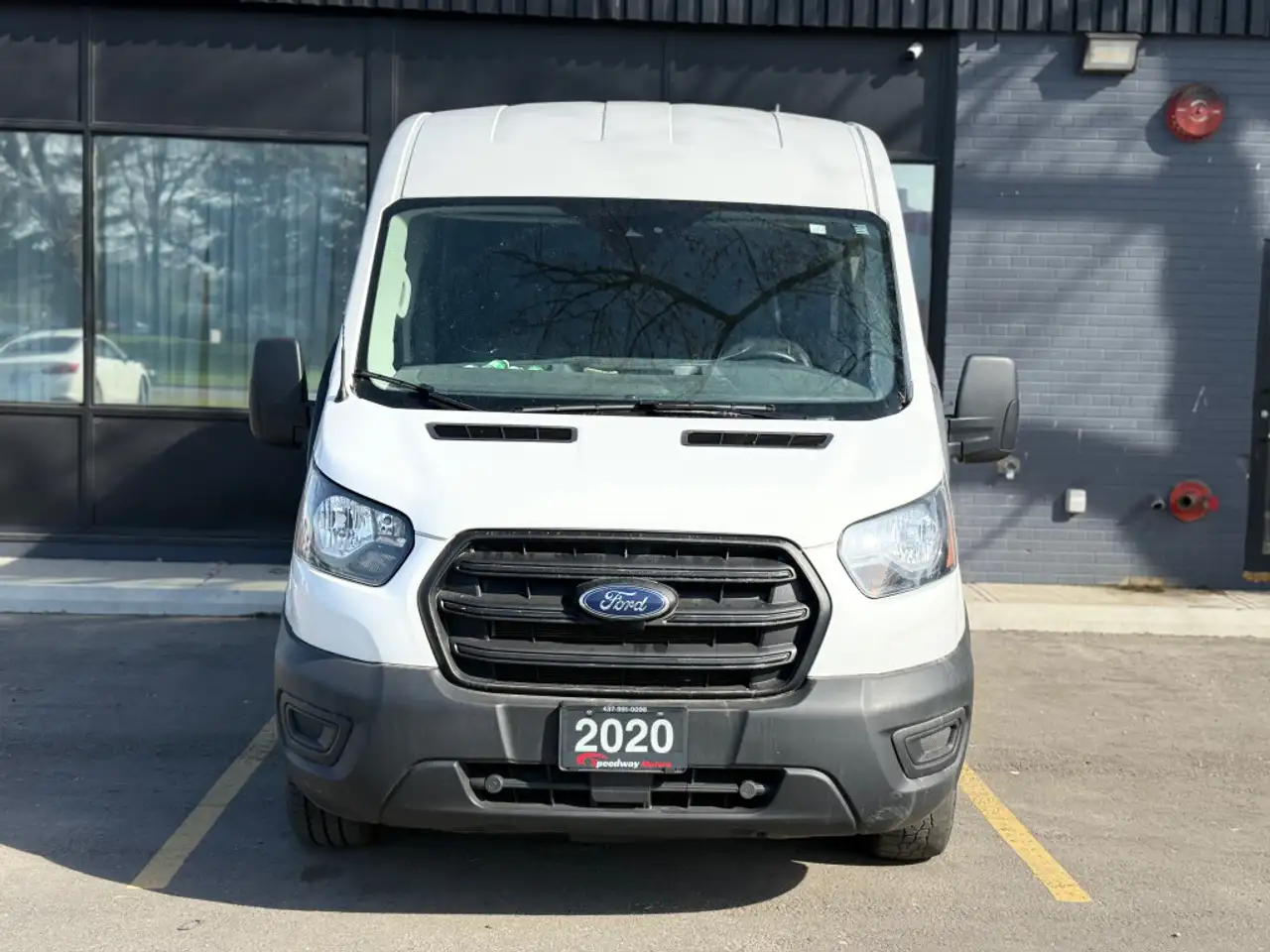 Ford Transit Cargo Van снимка Ford Transit Cargo Van
